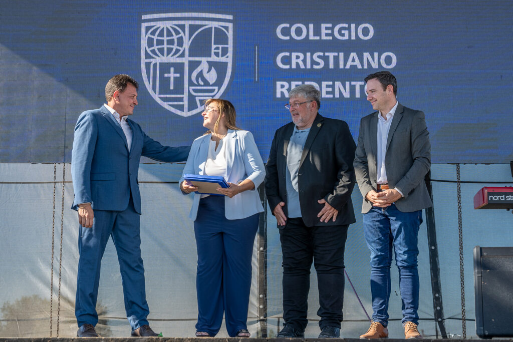 El intendente Raimundo participó de la inauguración del nuevo edificio del Colegio Cristiano Redentor