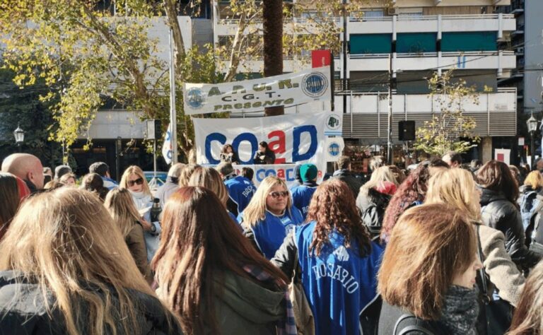 UNR: comienza la semana de paro docente por mejores salario y presupuesto
