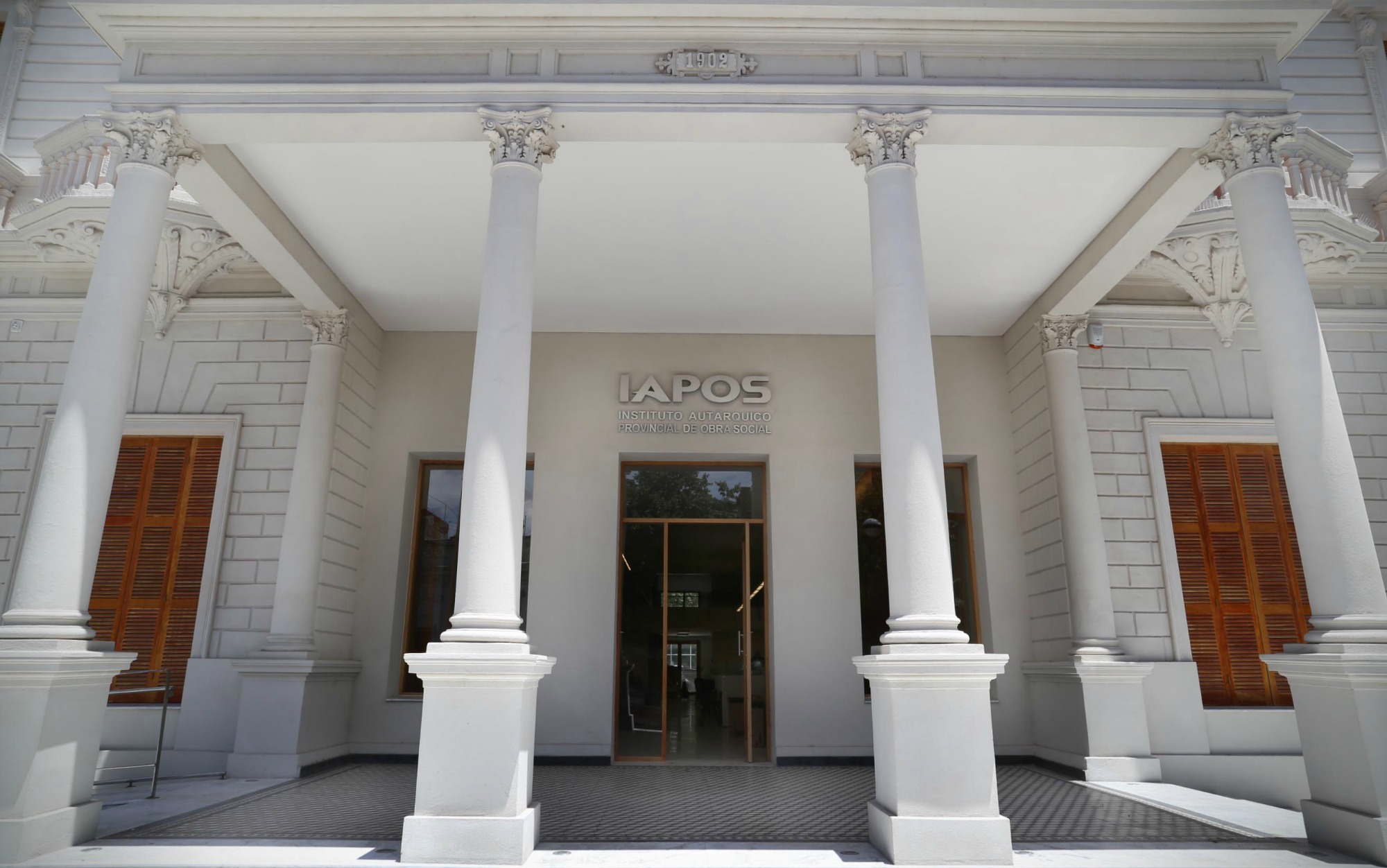 Iapos cubrió casi 890.000 consultas en el primer trimestre