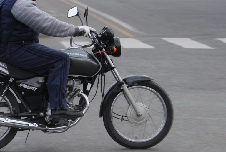 La Municipalidad hará un censo para mejorar las condiciones laborales de repartidores de apps