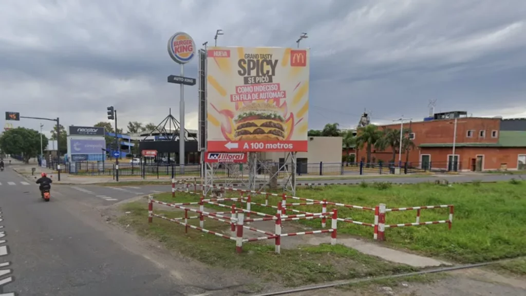 Horror: cae acusado de golpear a dos niños dentro de auto en zona oeste Horror: cae acusado de golpear a dos niños dentro de auto en zona oeste