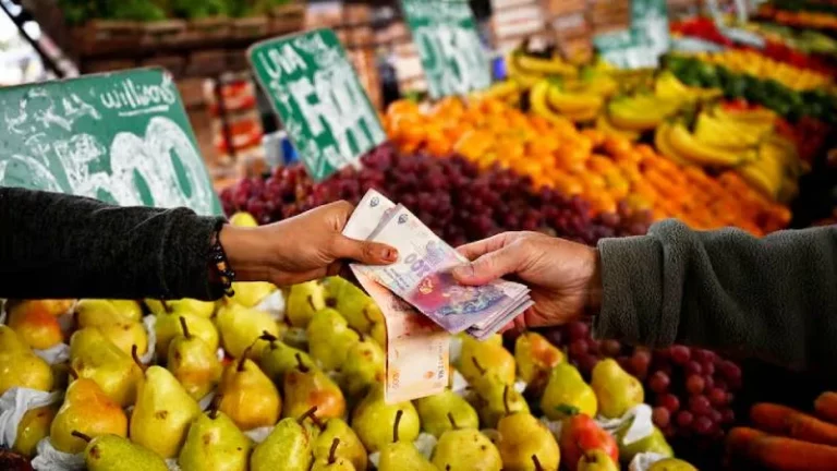 En Rosario, un millón seiscientos mil pesos no le alcanza a una familia para no ser pobre En Rosario, un millón seiscientos mil pesos no le alcanza a una familia para no ser pobre