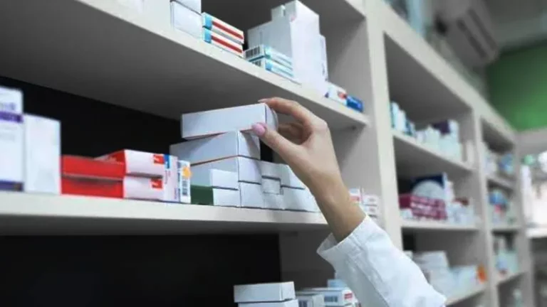 No pasarán: farmacéuticos rechazan venta online de medicamentos No pasarán: farmacéuticos rechazan venta online de medicamentos