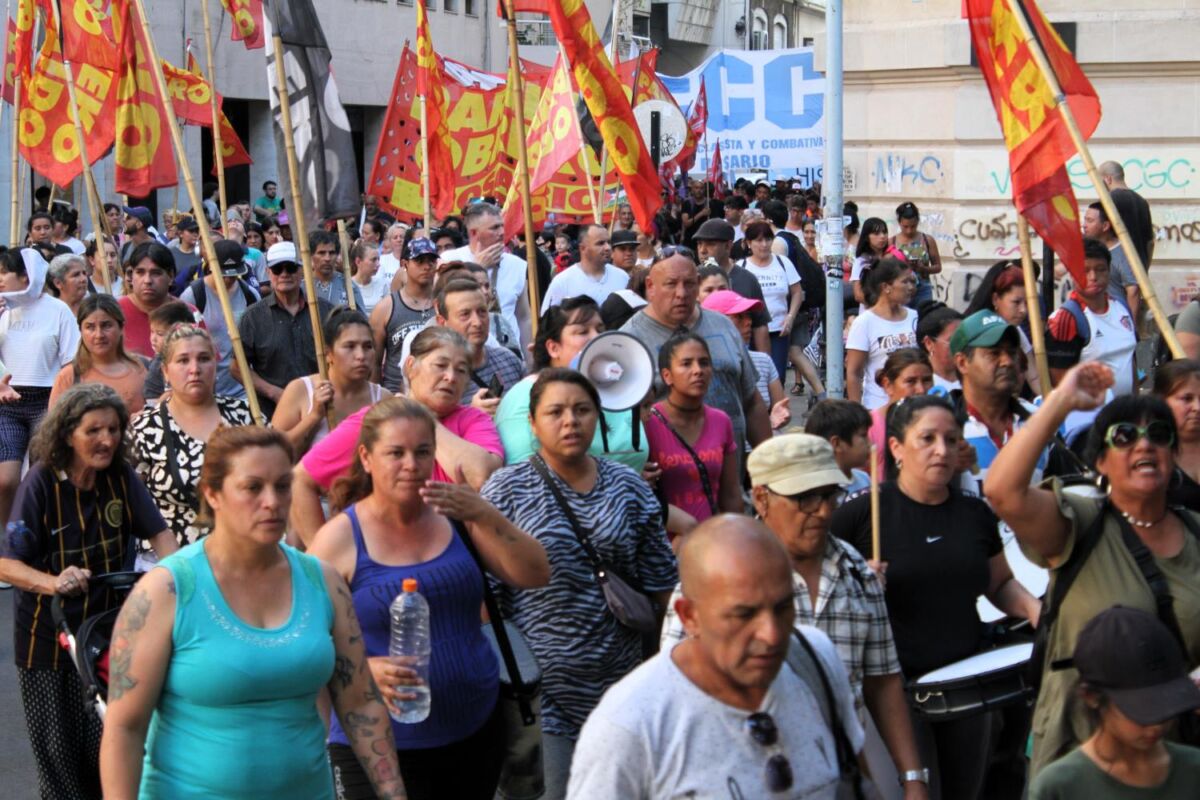 Lo que dejó la marcha “contra el hambre y los despidos” Lo que dejó la marcha “contra el hambre y los despidos”