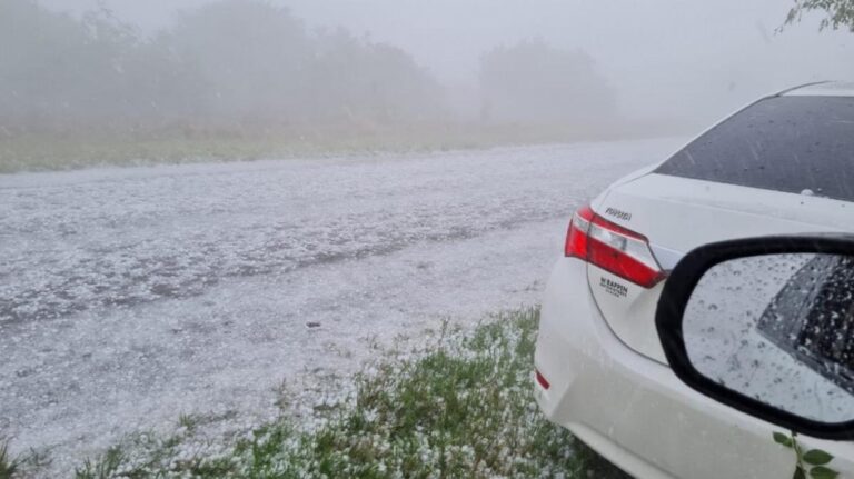 Llegó el granizo al sur de Córdoba: ¿Cómo sigue la alerta para la provincia?