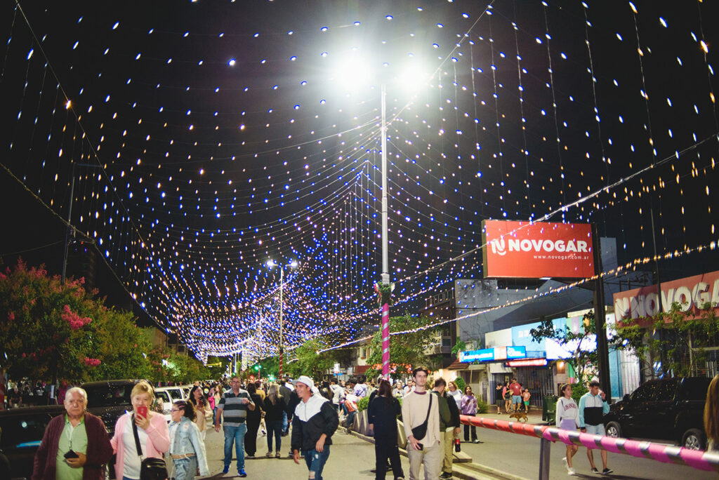 Este domingo, la avenida se convierte en peatonal, con gastronomía, regalos y atracciones